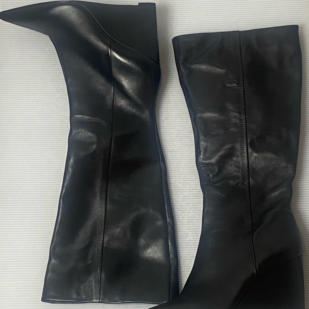 Elegant Black Leather Knee-High Boots